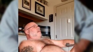 Daddy jacks his cock and cums