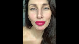 Sweet Lips of Porn Star Liza Virgin Drool